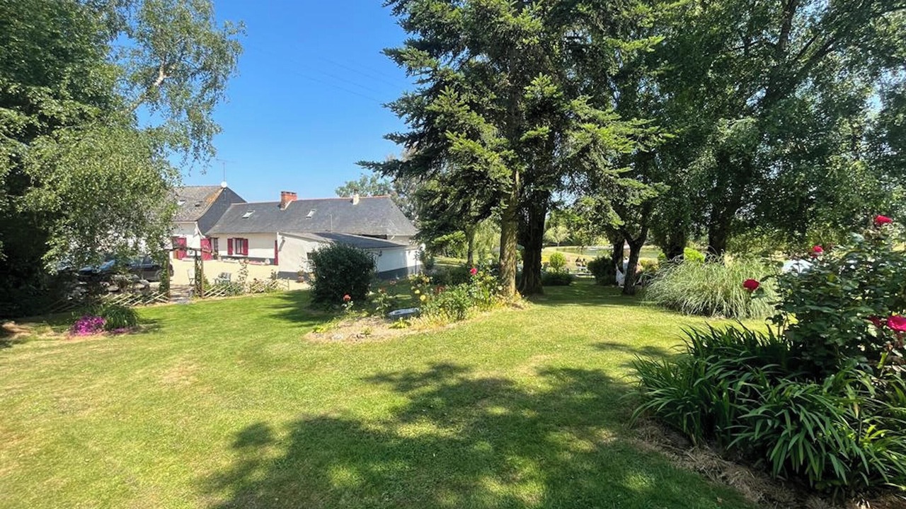 Photo of Outdoor in Gruge-l'Hopital