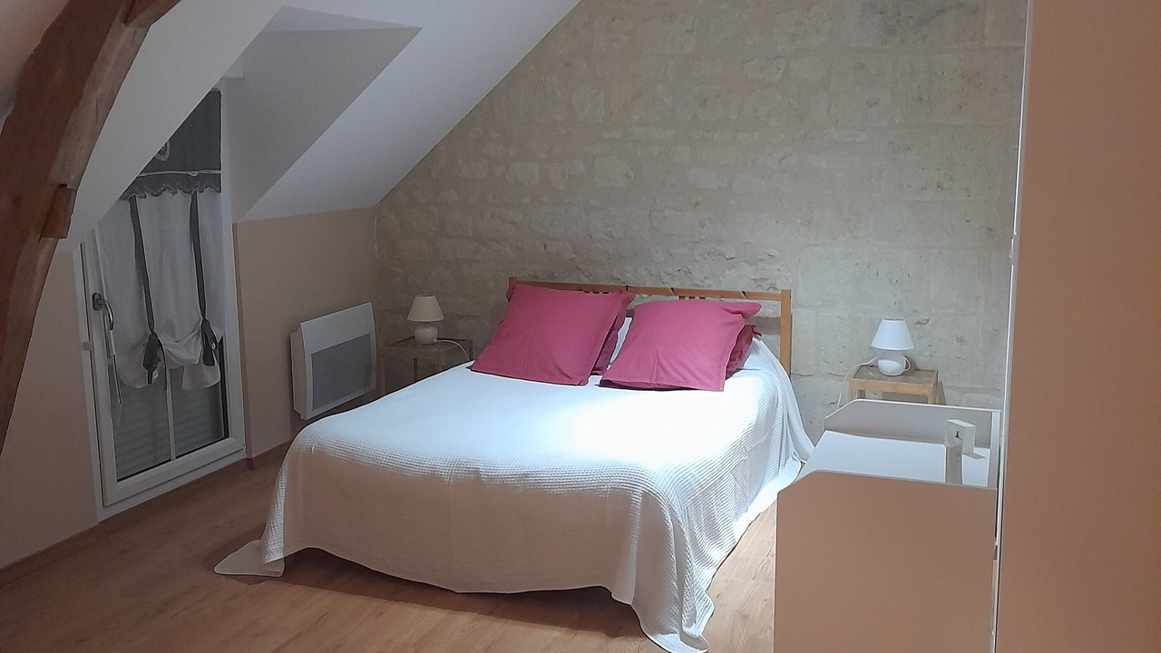 Photo of Bedroom in Savigny-en-Veron