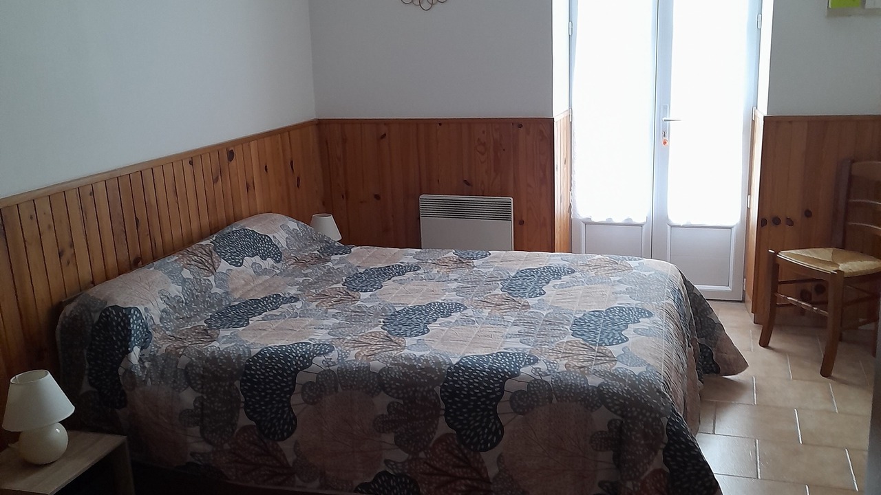 Photo of Bedroom in Savigny-en-Veron
