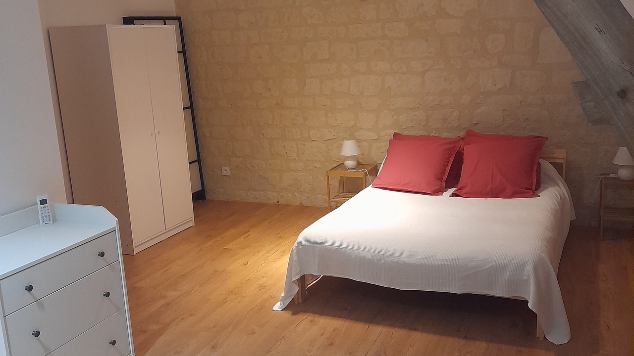 Photo of Bedroom in Savigny-en-Veron