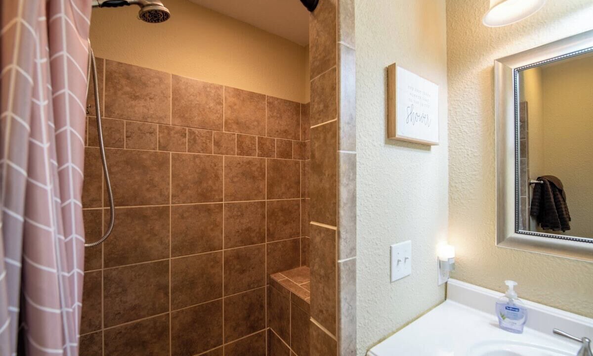 Photo of Bathroom in Deepwater