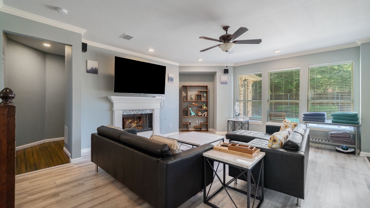 Photo of Livingroom in Highland Village