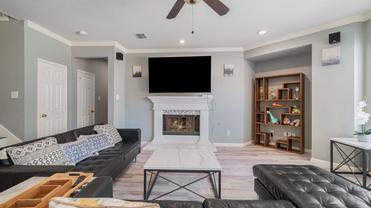 Photo of Livingroom in Highland Village