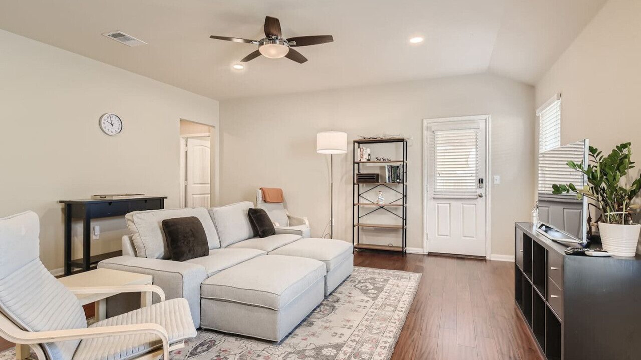 Photo of Livingroom in Austin