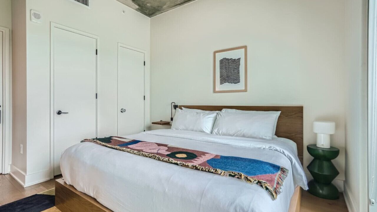 Photo of Bedroom in Rainey Street Historic District