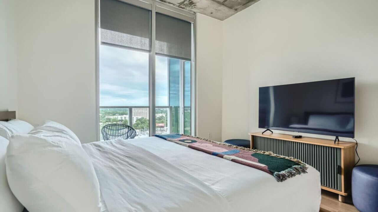 Photo of Bedroom in Rainey Street Historic District