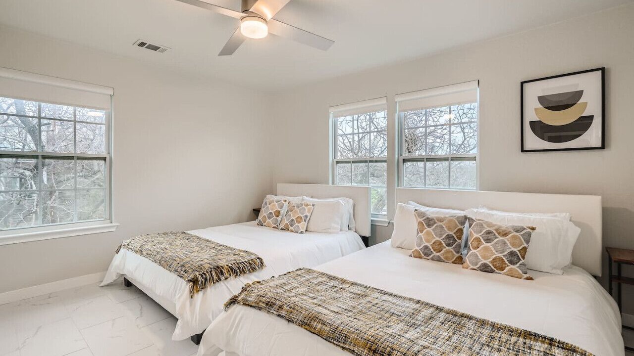 Photo of Bedroom in Foster Heights