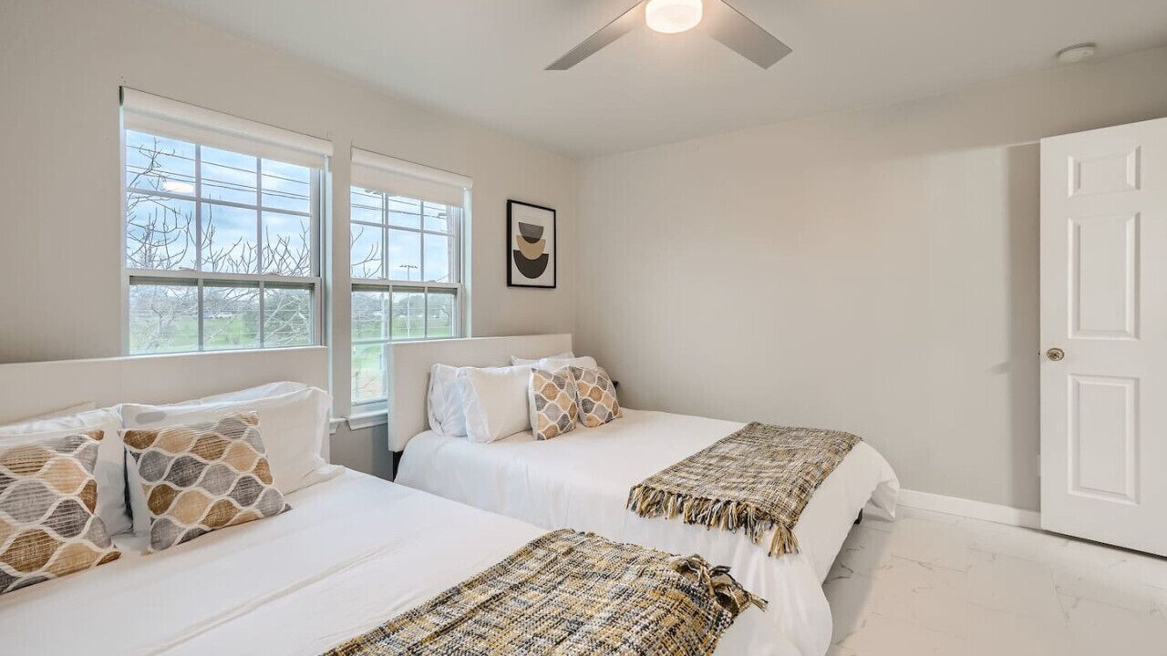 Photo of Bedroom in Foster Heights
