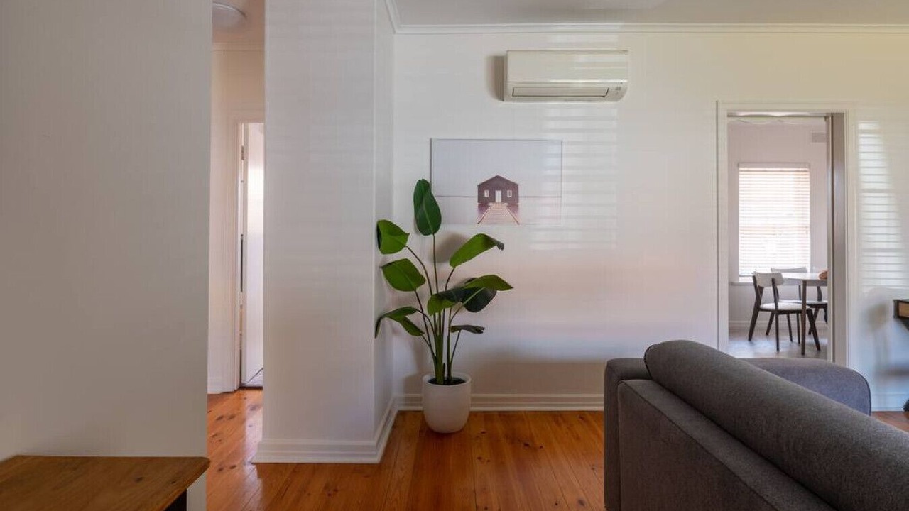 Photo of Livingroom in Glenelg East