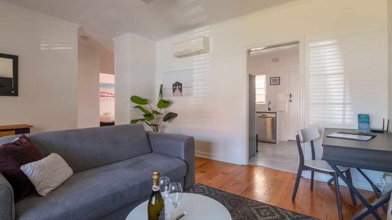 Photo of Livingroom in Glenelg East