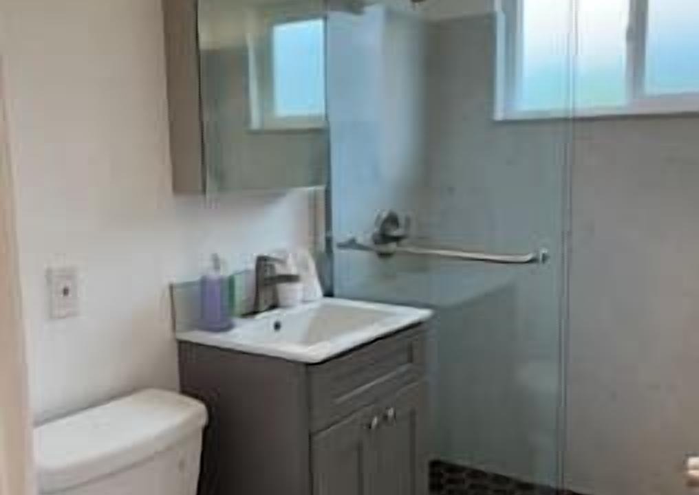 Photo of Bathroom in Richmond Annex