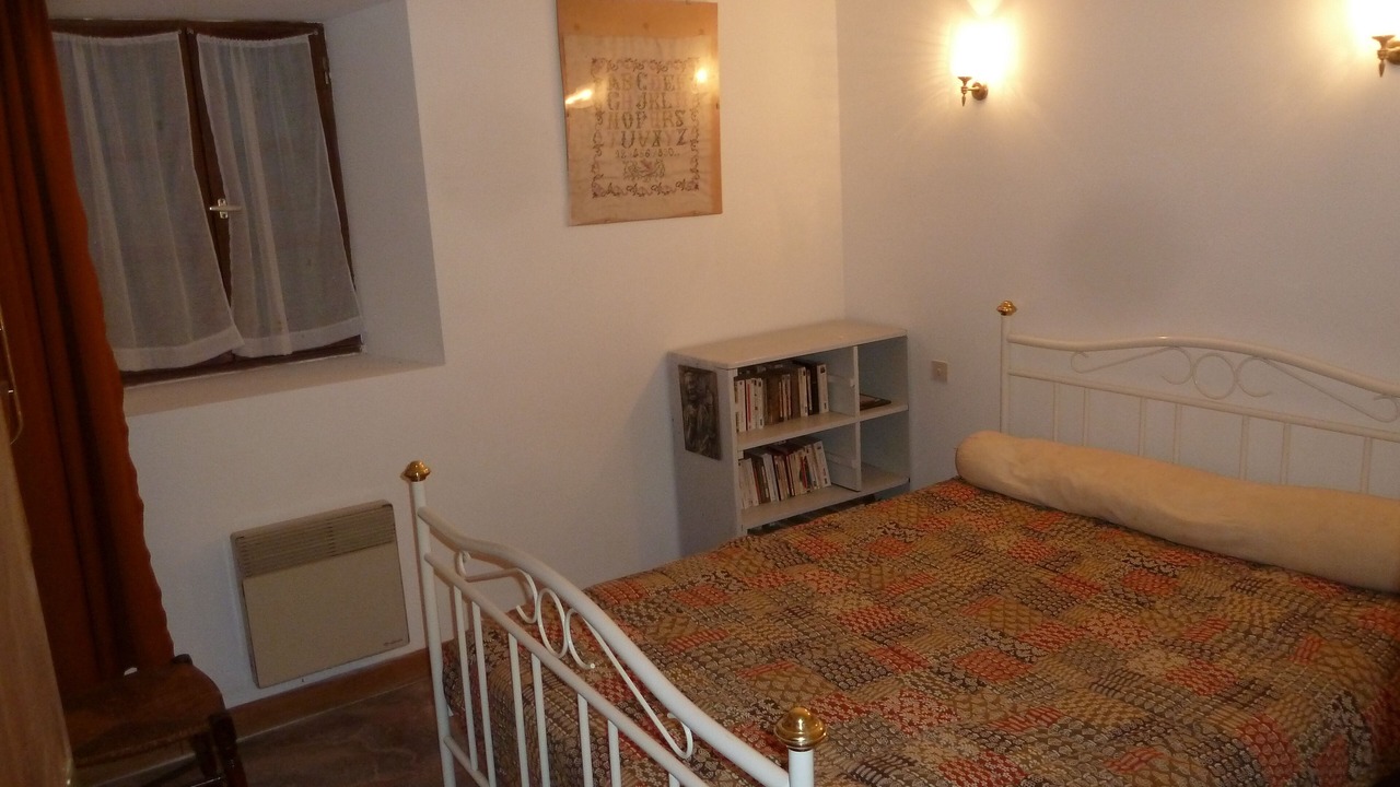 Photo of Bedroom in Livinhac-le-Haut