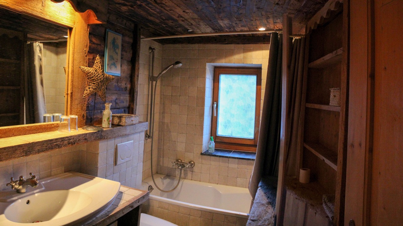 Photo of Bathroom in Bruson