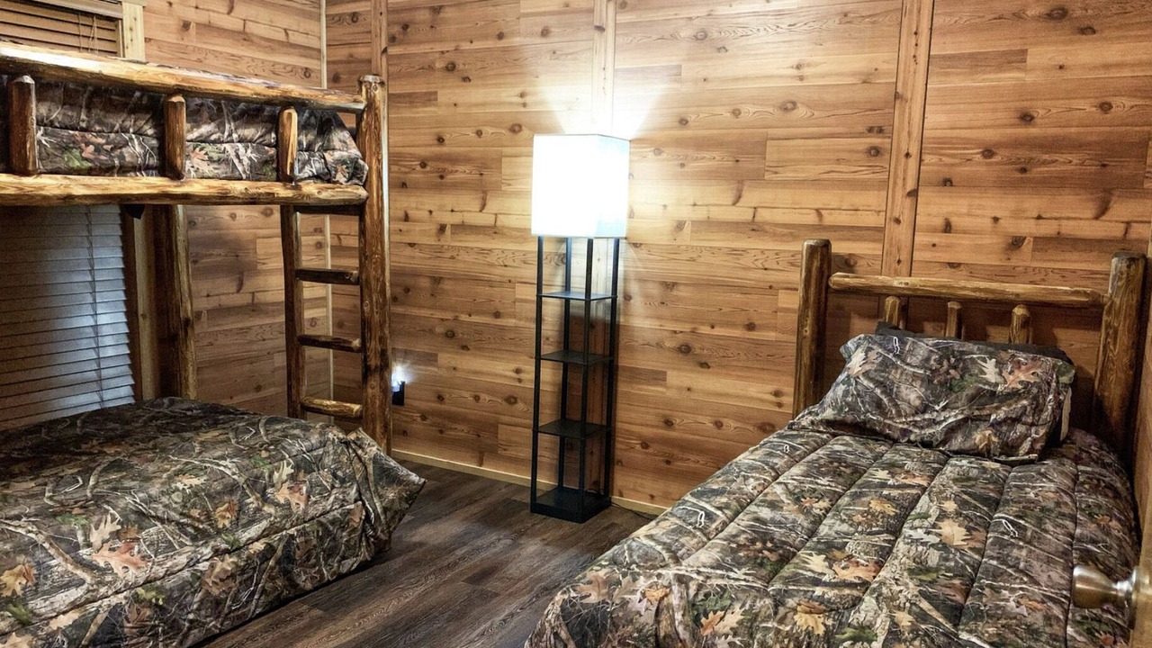 Photo of Bedroom in Piney Woods