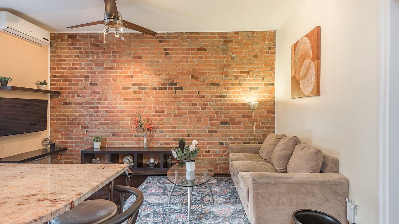 Photo of Livingroom in International District