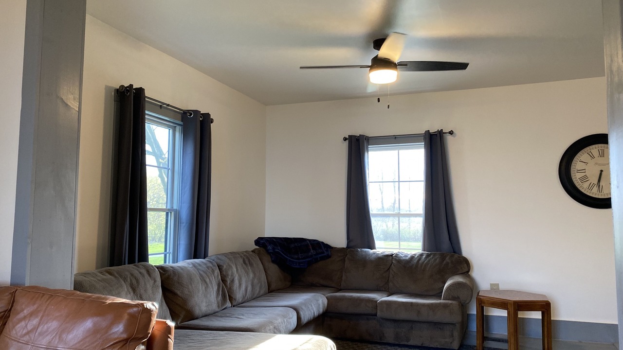 Photo of Livingroom in Champlain