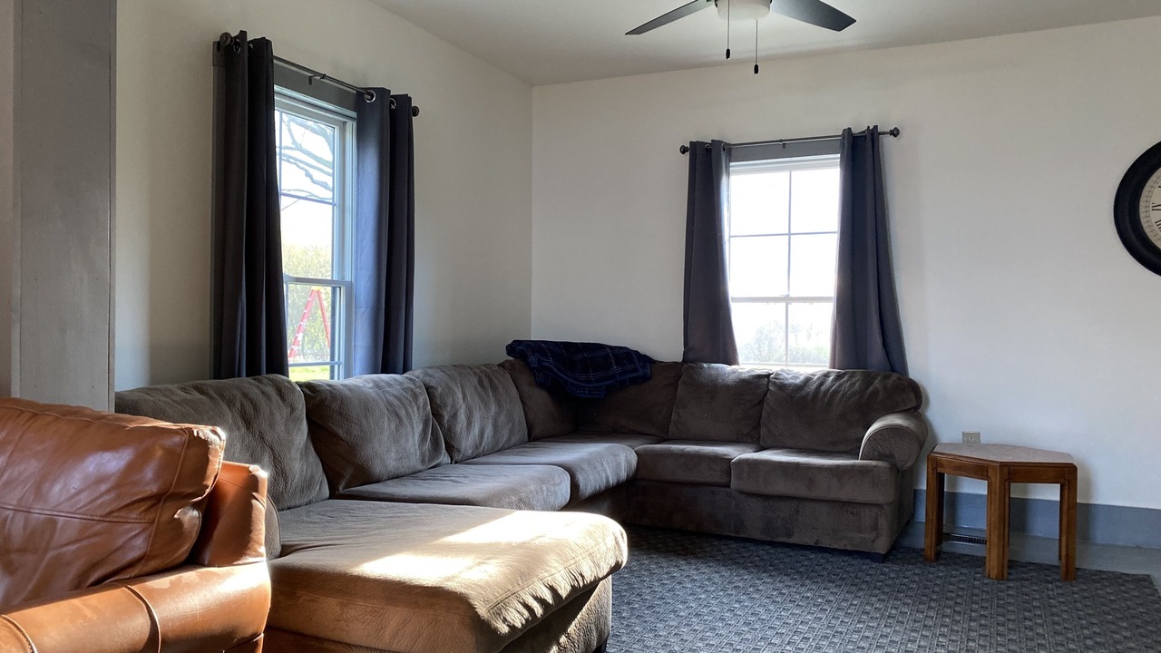 Photo of Livingroom in Champlain