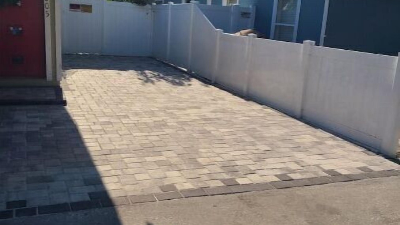 Photo of Outdoor in Pinecrest West Park