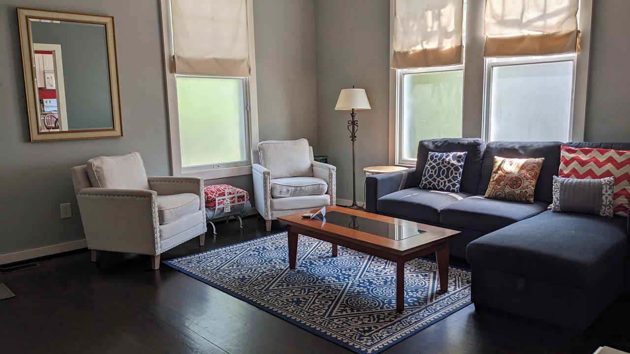 Photo of Livingroom in Downtown