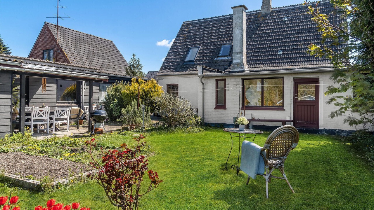 Photo of Others in Fej