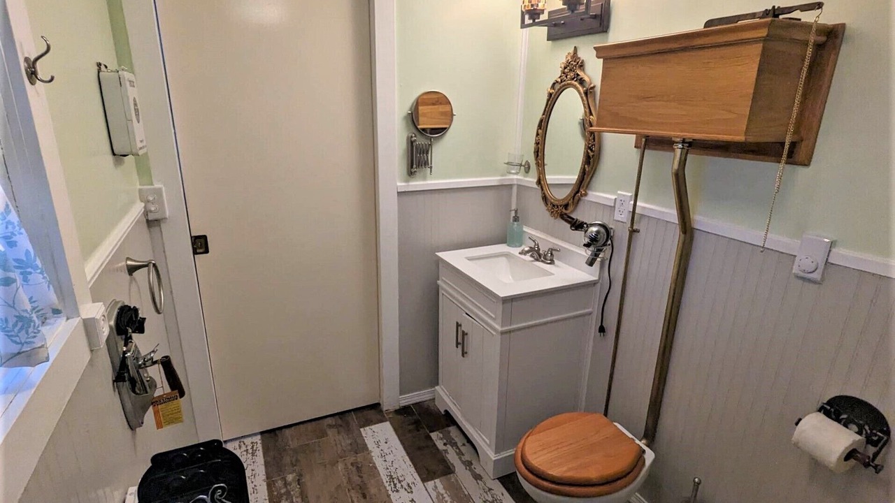 Photo of Bathroom in Westlake