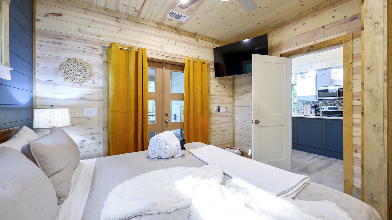 Photo of Bedroom in Hochatown