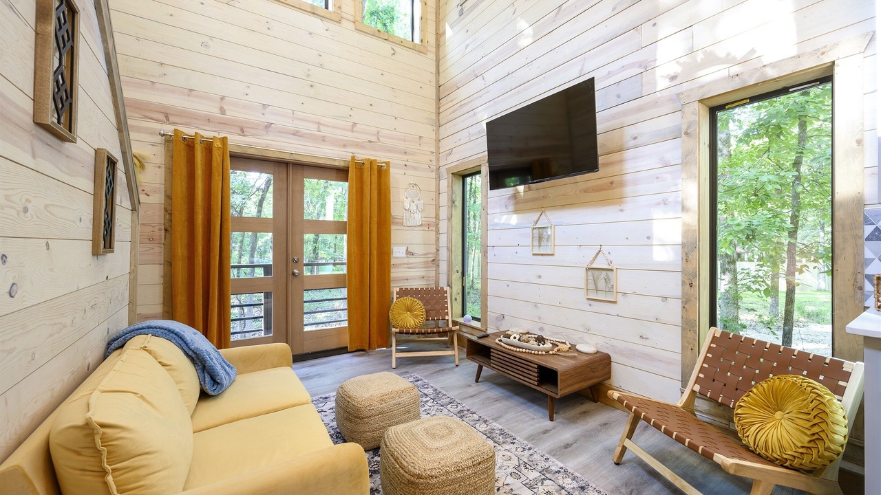 Photo of Livingroom in Hochatown