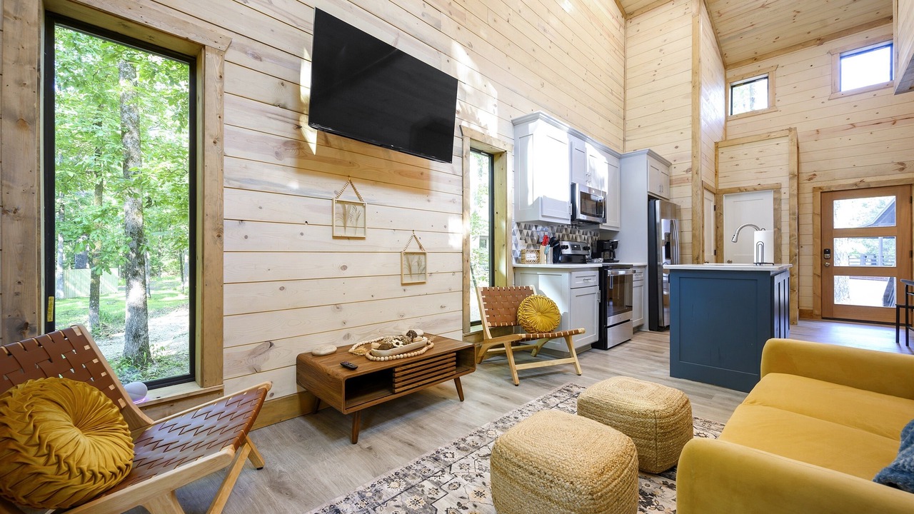 Photo of Livingroom in Hochatown