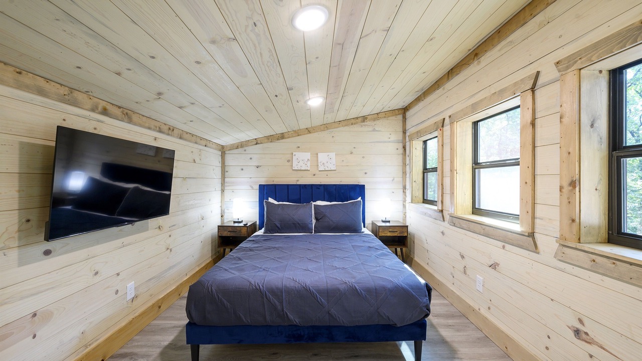 Photo of Bedroom in Hochatown