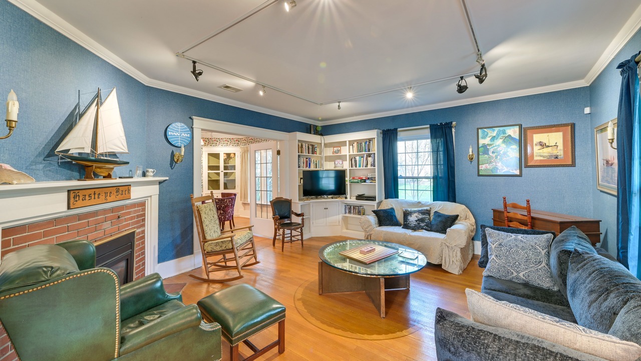 Photo of Livingroom in Caledonia