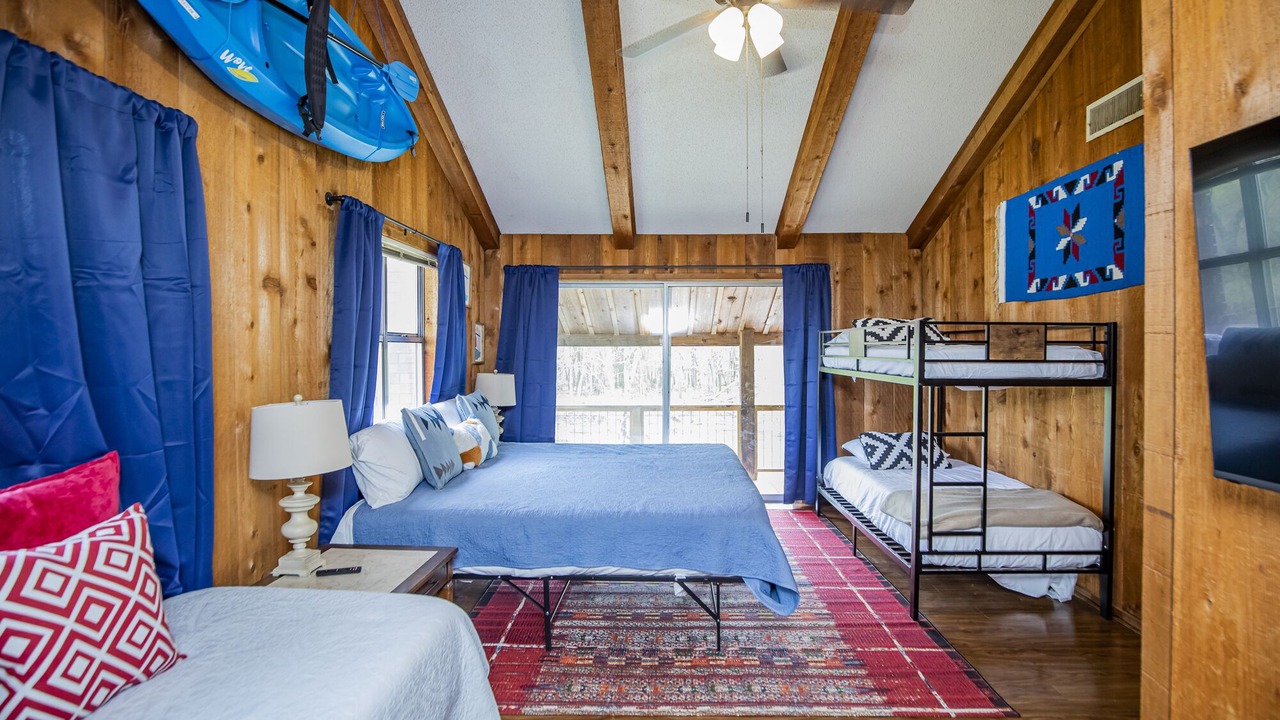 Photo of Bedroom in Siloam Springs