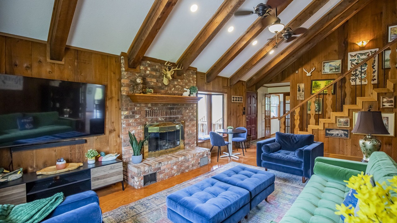 Photo of Livingroom in Siloam Springs