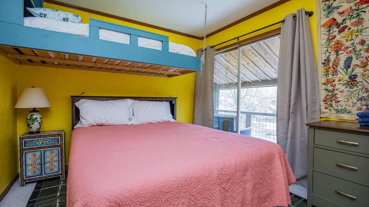 Photo of Bedroom in Siloam Springs