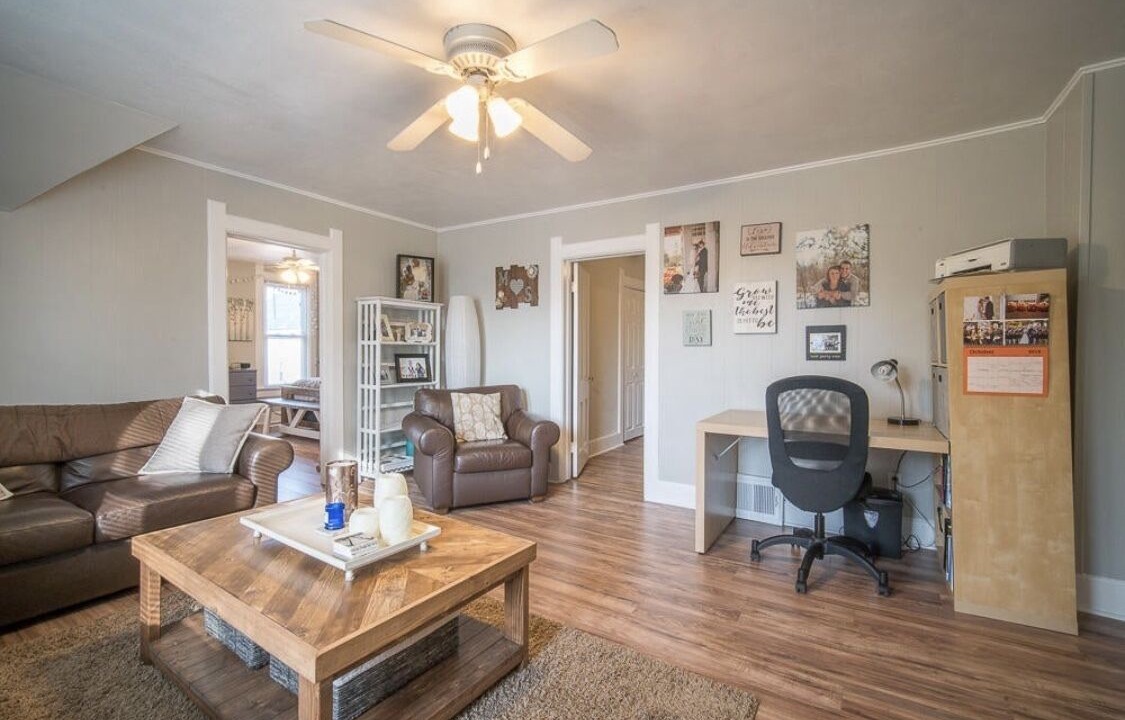 Photo of Livingroom in Port Washington