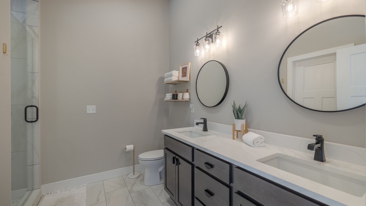 Photo of Bathroom in Innsbrook