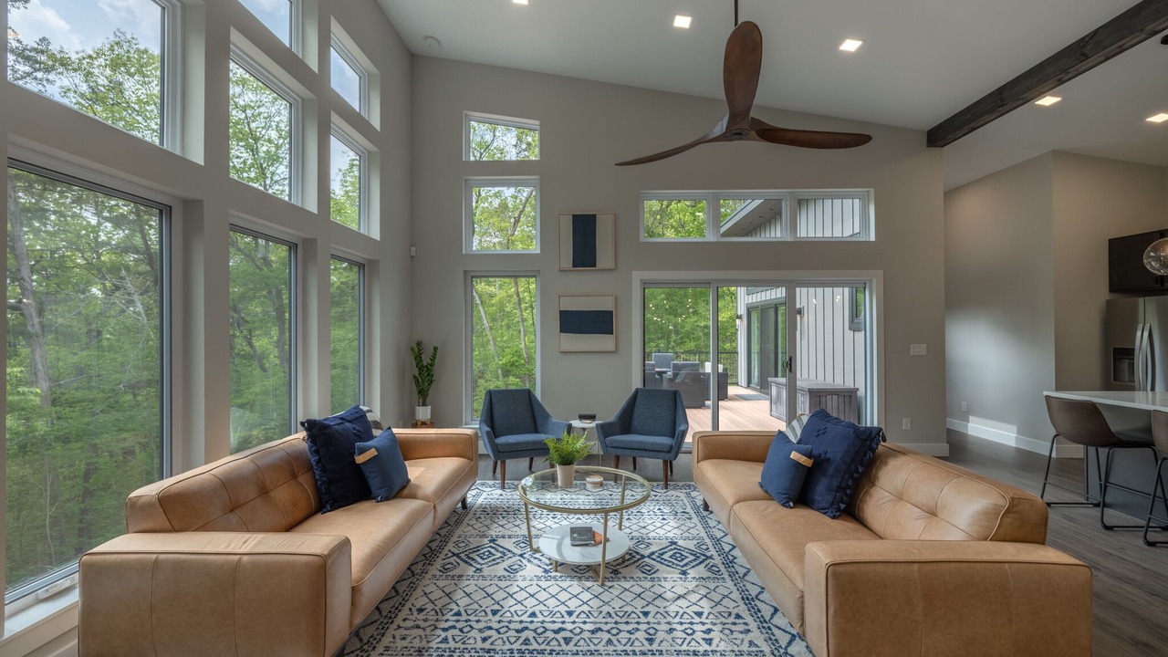 Photo of Livingroom in Innsbrook
