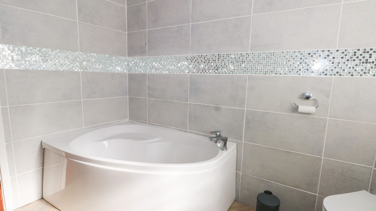 Photo of Bathroom in Longnor