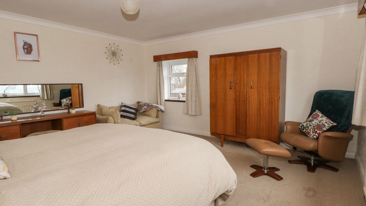 Photo of Bedroom in Longnor