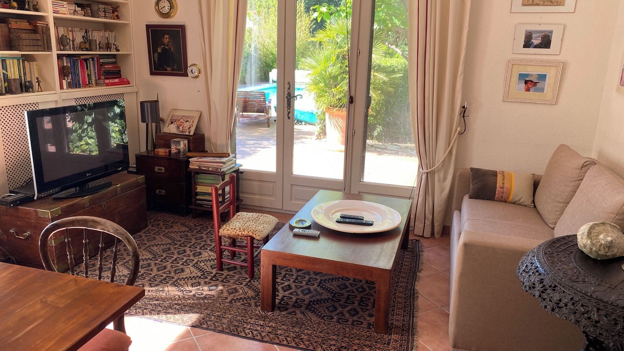 Photo of Livingroom in Tautavel