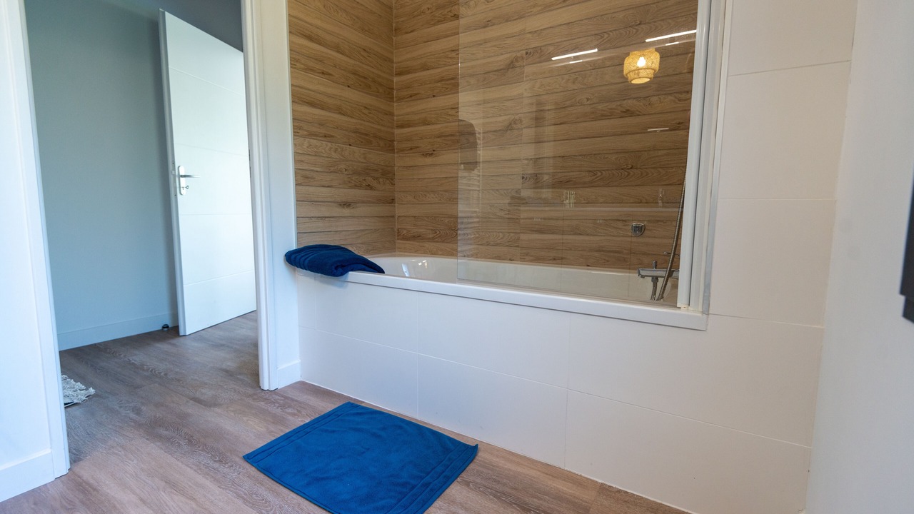 Photo of Bathroom in Ponts-et-Marais