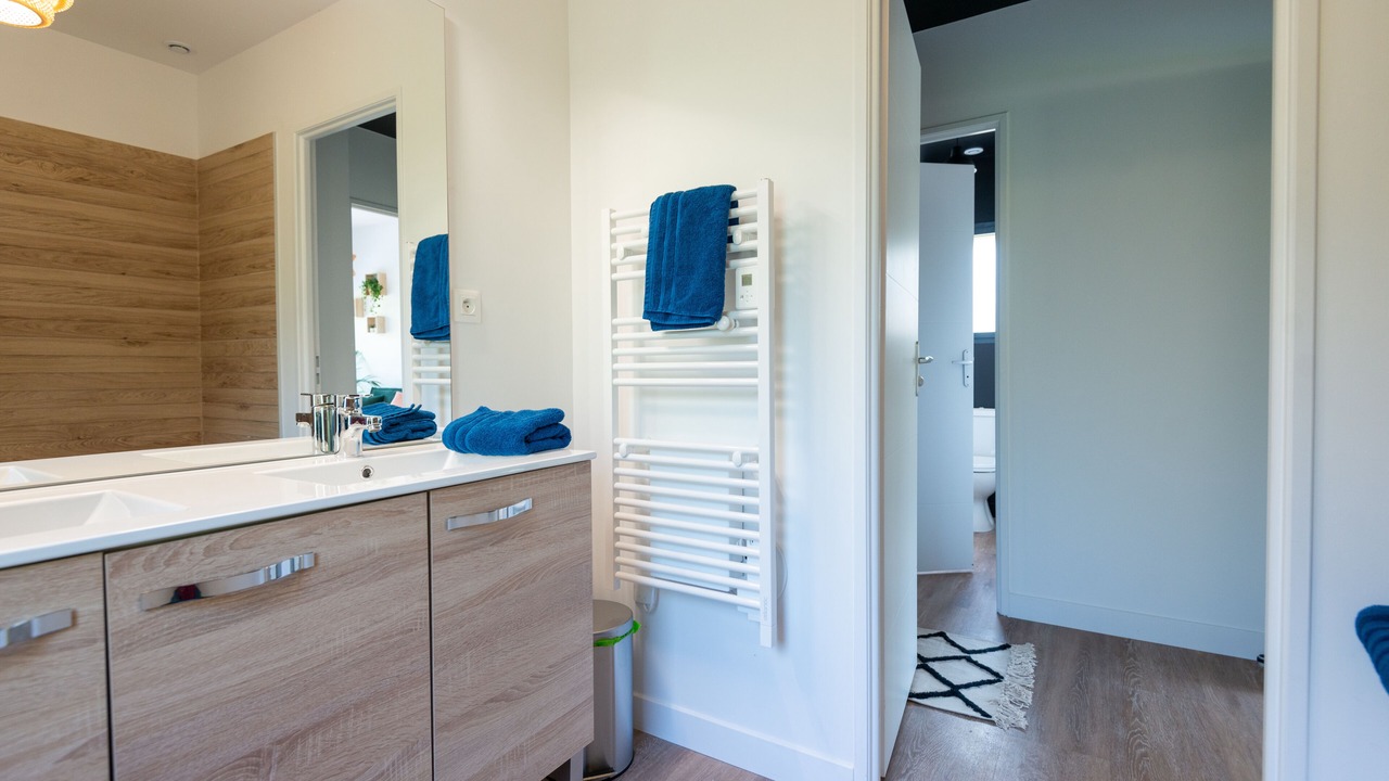 Photo of Bathroom in Ponts-et-Marais