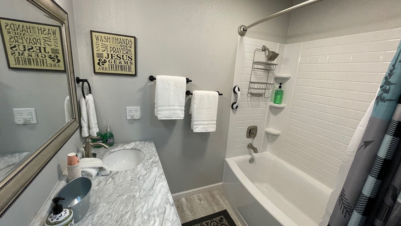 Photo of Bathroom in Hulbert