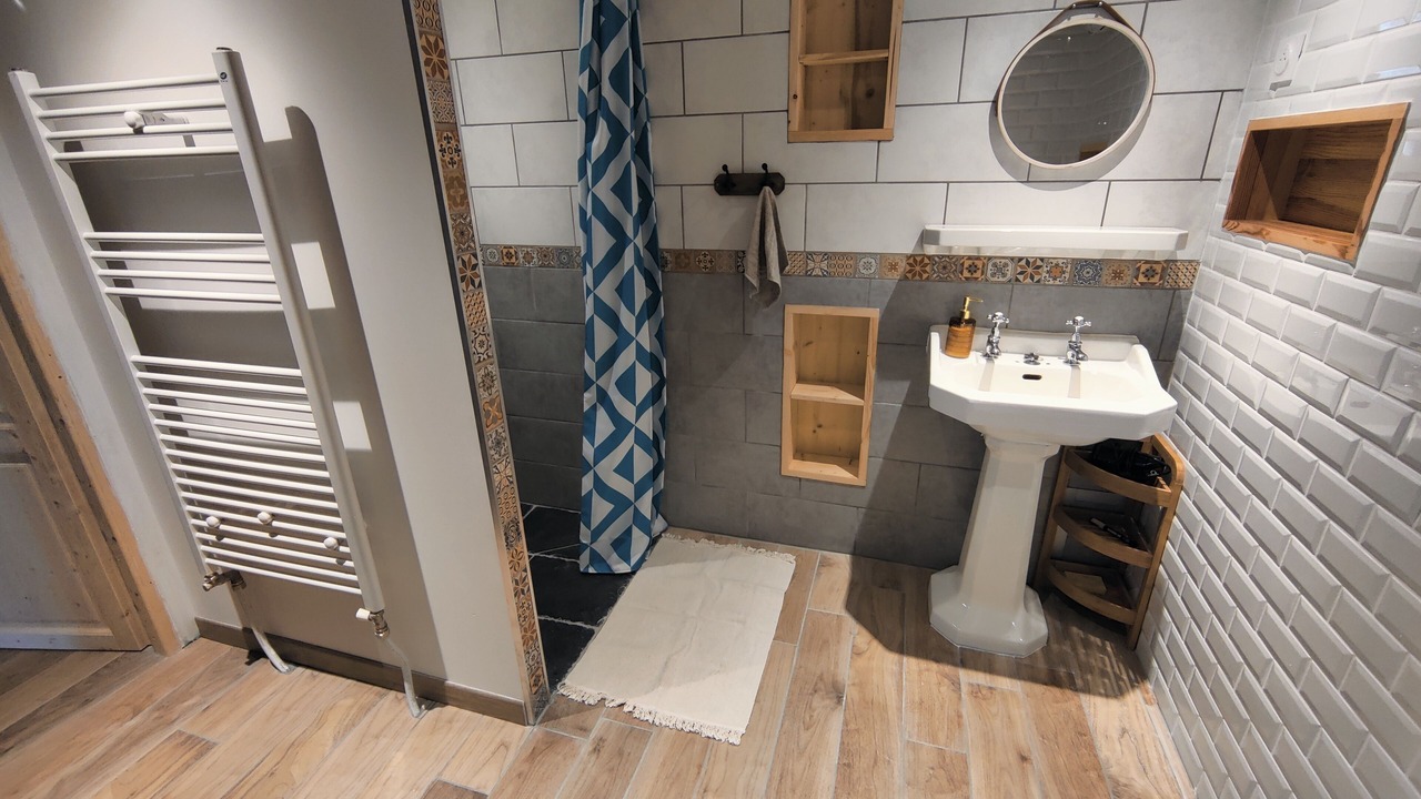 Photo of Bathroom in Barre-des-Cevennes