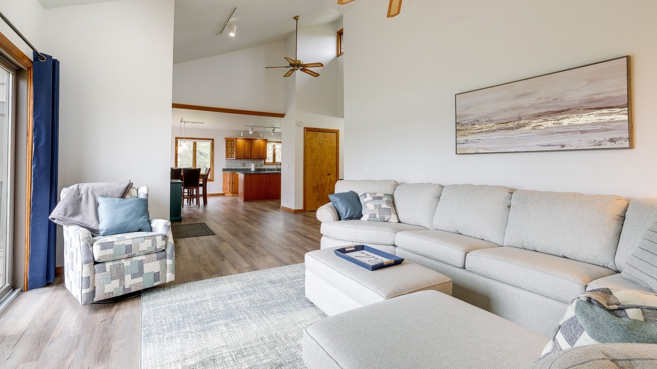 Photo of Livingroom in Cadillac