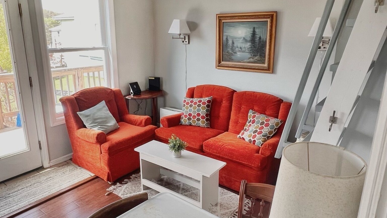 Photo of Livingroom in Thomas