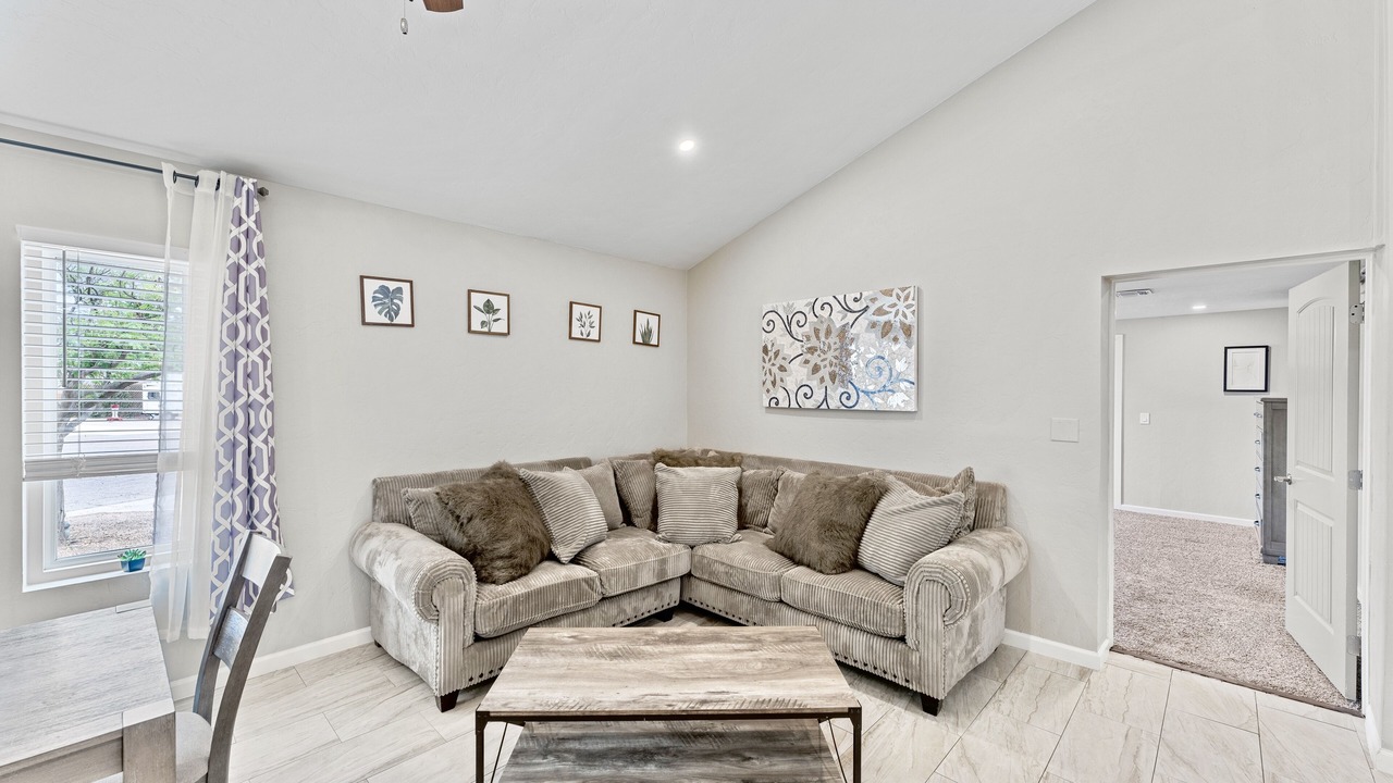 Photo of Livingroom in Sierra Vista