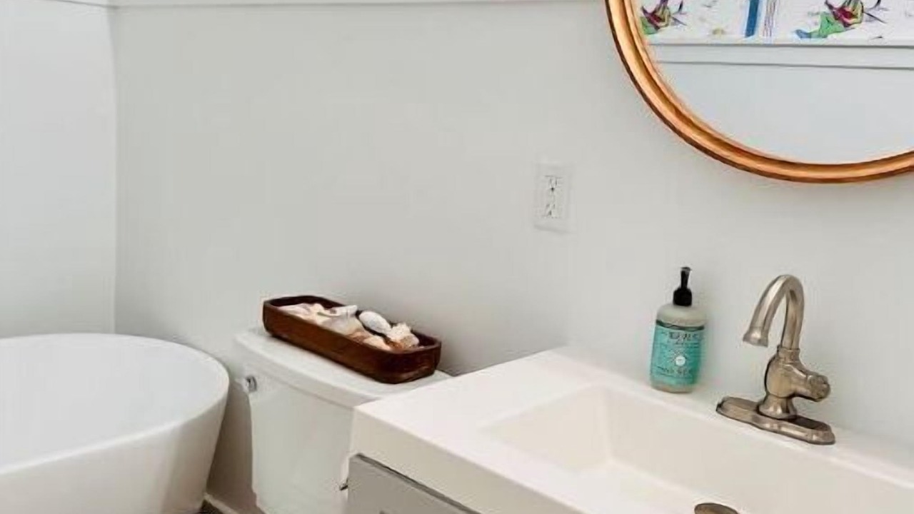 Photo of Bathroom in Shady Hollow