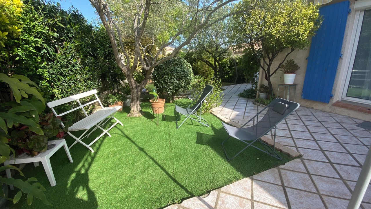 Photo of Patio Balcony in La Garde