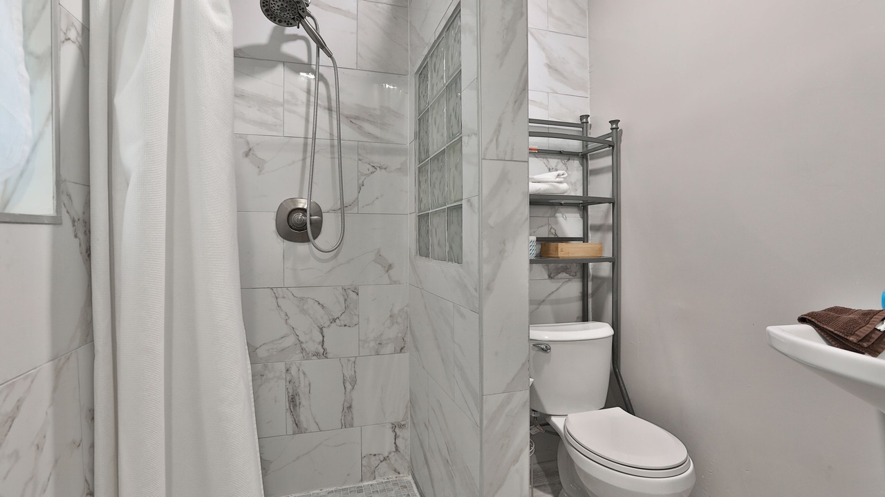 Photo of Bathroom in South Central Houston