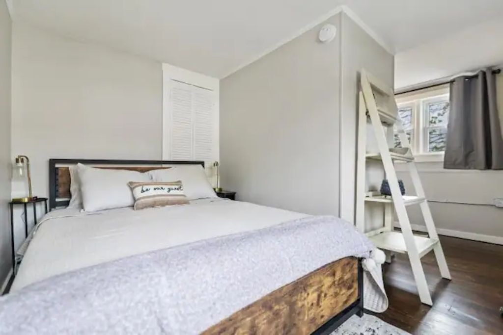 Photo of Bedroom in Branford Center